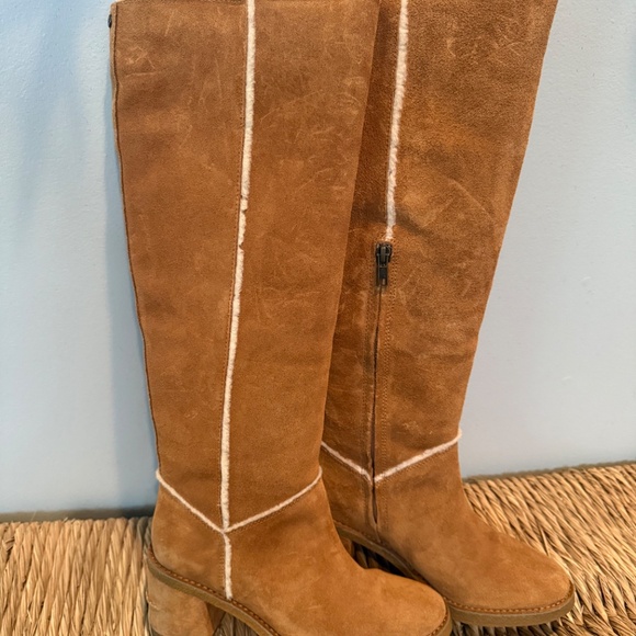 UGG knee high boots - Picture 2 of 2